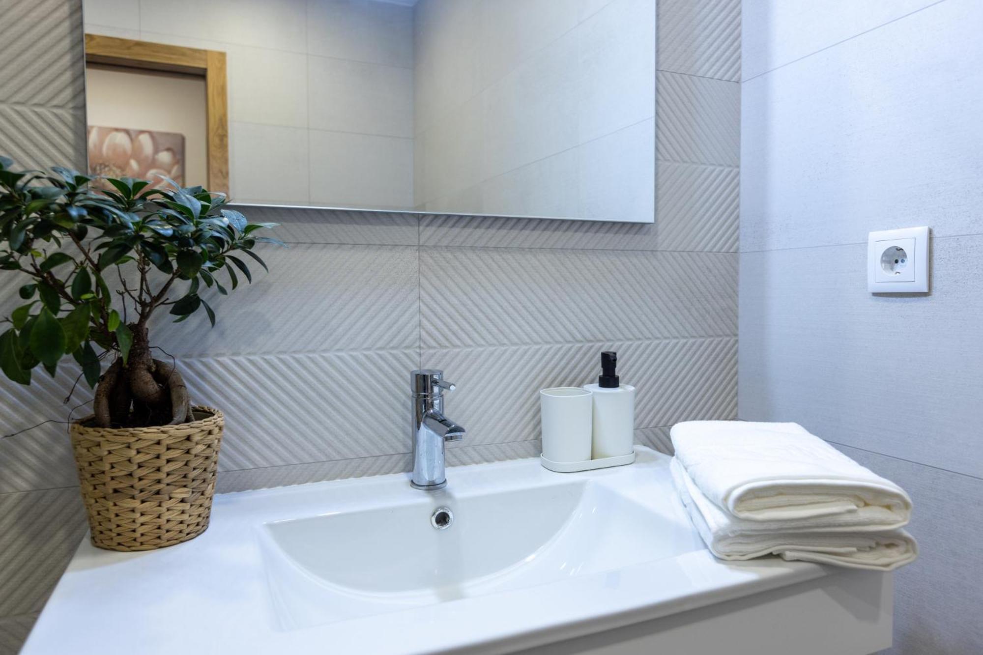Live In Aveiro Apartment Exterior photo